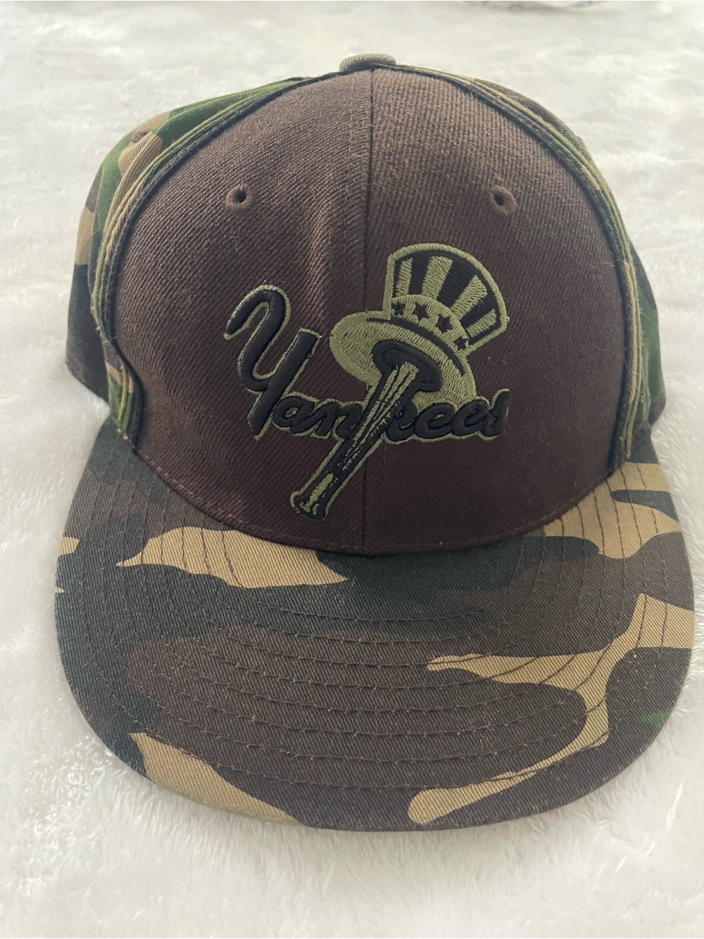 New York Yankees American Needle Cooperstown Camo Fitted Hat 7 1/8 MLB 714